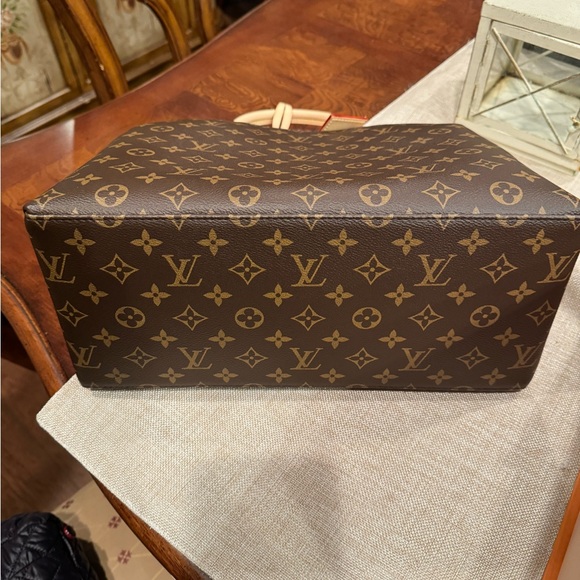 LOUIS VUITTON Grand Palais MM 2way Shoulder Bag  Monogram canvas  BRAND NEW - Picture 2 of 6
